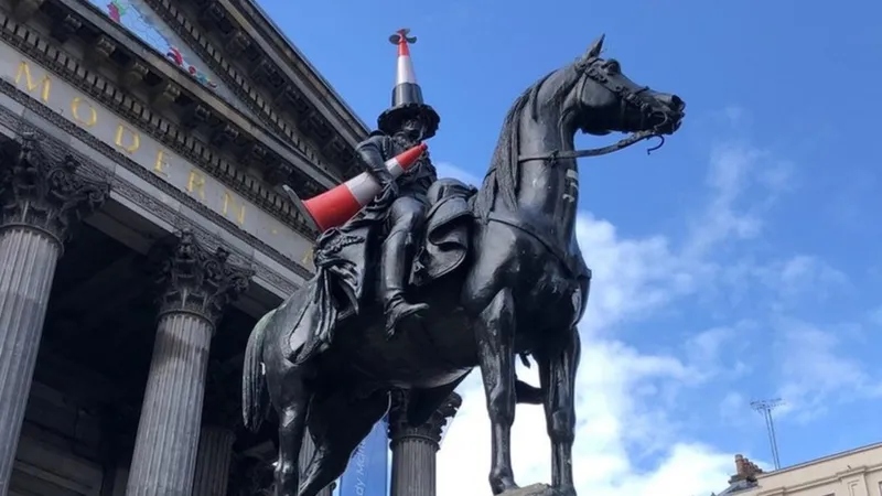 Glasgow’s new Duke of Wellington cone is not a Banksy
